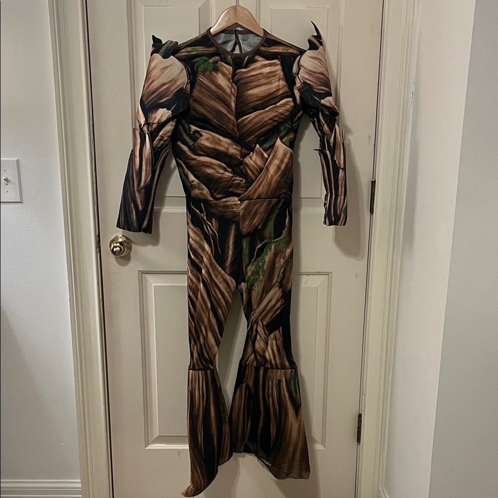 Avenger Groot -Large Costume with Black and White Details
